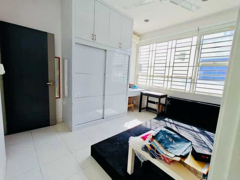 2.5-storey Terraced House for Sale in Taman Setia Indah (Tebrau) - Vivien Keck - Bedroom - PropertyGuru.com.my