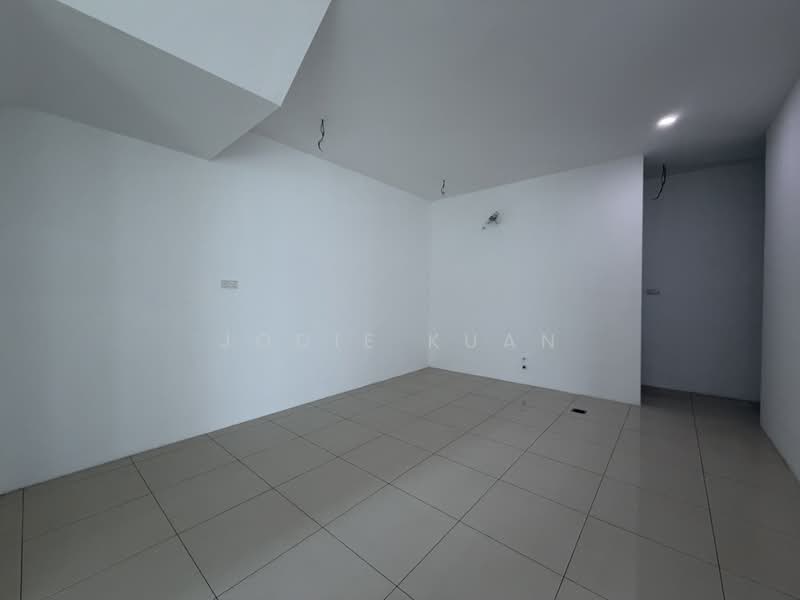 Cluster House for Sale in Ipoh (Perak) - Jodie Kuan - Dry Kitchen - PropertyGuru.com.my
