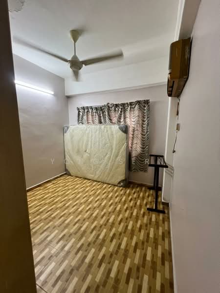 Kondominium untuk Dijual di Vista Condominium - Yong Sern - Bedroom - PropertyGuru.com.my