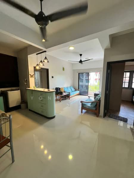 Kondominium untuk Dijual di Vista Condominium - Yong Sern - Living Room - PropertyGuru.com.my