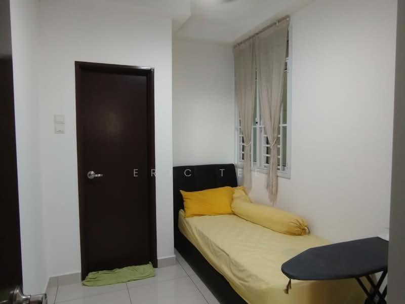 Servis Apartment untuk Disewa di KSL Residence @ Daya - Eric Tee - Bedroom - PropertyGuru.com.my