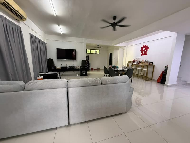 Semi-Detached House for Sale in Mahkota Hills (Cheras) - Ray Chong - Living Room - PropertyGuru.com.my