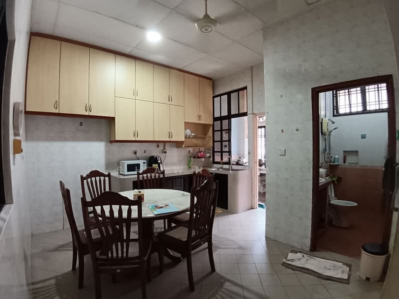 1-storey Terraced House for Sale in Taman Molek (Johor Bahru) - Shawn Lim - PropertyGuru.com.my
