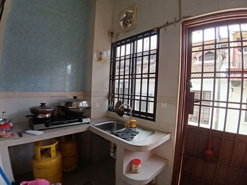 1-storey Terraced House for Sale in Taman Molek (Johor Bahru) - Shawn Lim - PropertyGuru.com.my