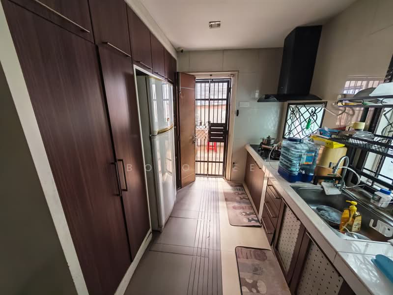Semi-Detached House for Sale in Taman Overseas Union (Taman Oug) (Jalan Klang Lama (Old Klang Road)) - Bobo Lee - Kitchen - PropertyGuru.com.my