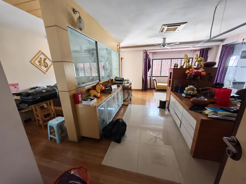 Semi-Detached House for Sale in Taman Overseas Union (Taman Oug) (Jalan Klang Lama (Old Klang Road)) - Bobo Lee - Living Room - PropertyGuru.com.my