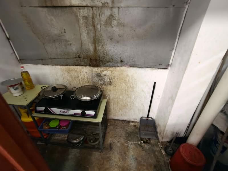 Flat for Sale at Rumah Pangsa Orkid - Tommy Phua - Kitchen - PropertyGuru.com.my