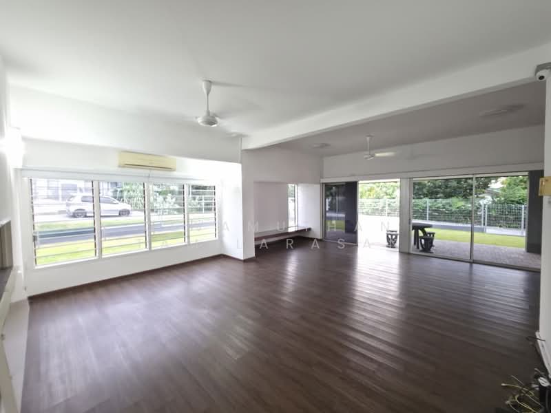 Rumah Banglo untuk Dijual di Seksyen 5 (Petaling Jaya) - Devamuthan Tamilarasan - Living Room - PropertyGuru.com.my