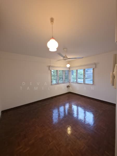 Rumah Banglo untuk Dijual di Seksyen 5 (Petaling Jaya) - Devamuthan Tamilarasan - Bed Room - PropertyGuru.com.my