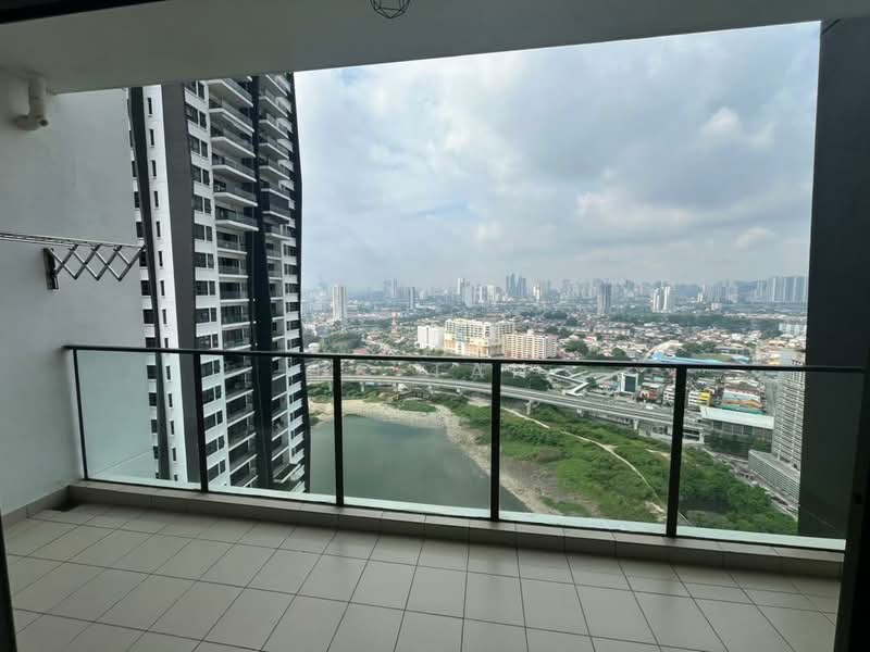 Kondominium untuk Disewa di Lakeville Residence - BC TAN - Balcony - PropertyGuru.com.my