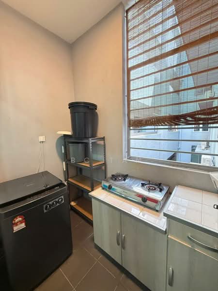Condominium for Rent at The Henge - BC TAN - Kitchen - PropertyGuru.com.my