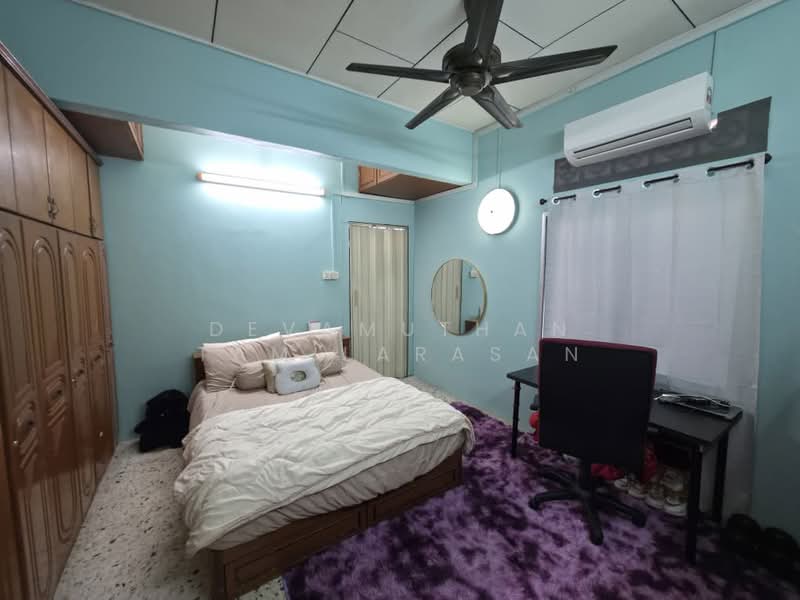 Rumah Banglo untuk Dijual di Seksyen 14 (Petaling Jaya) - Devamuthan Tamilarasan - Bedroom - PropertyGuru.com.my