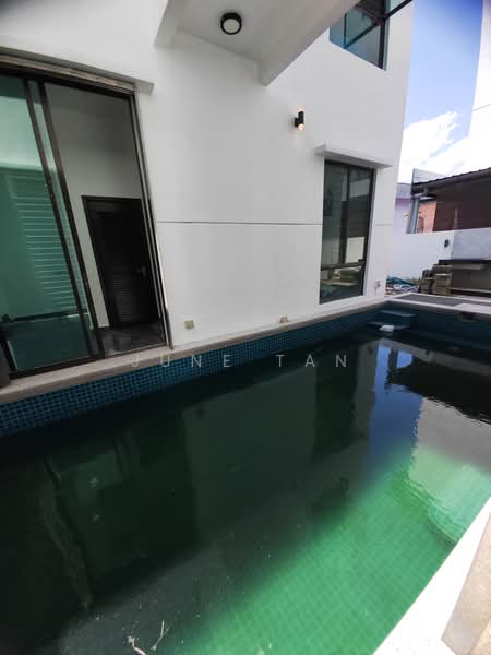 Rumah Berkembar untuk Dijual di Taman Sinar Mahkota (Cheras) - June Tan - PropertyGuru.com.my