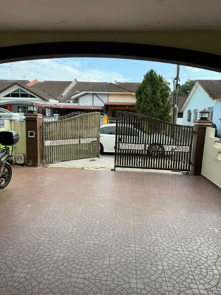 1-storey Terraced House for Sale in Bukit Indah (Iskandar Puteri (Nusajaya)) - Jameson Choo - Exterior - PropertyGuru.com.my