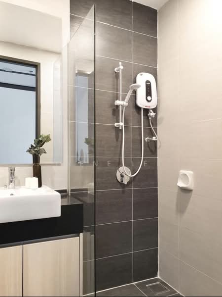 Servis Apartment untuk Disewa di Queensville - Irene Lee - Bathroom - PropertyGuru.com.my