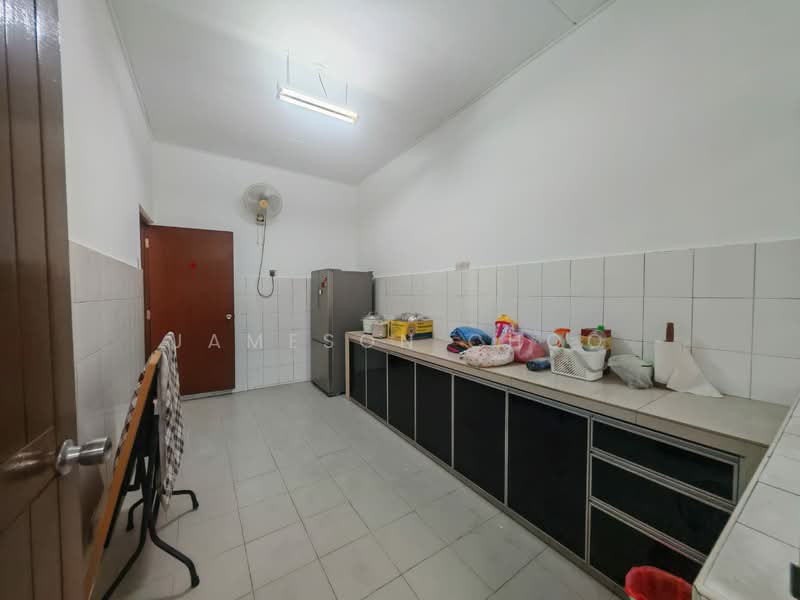 Rumah Teres 1 Tingkat untuk Disewa di Taman Pelangi (Johor Bahru) - Jameson Choo - Kitchen - PropertyGuru.com.my