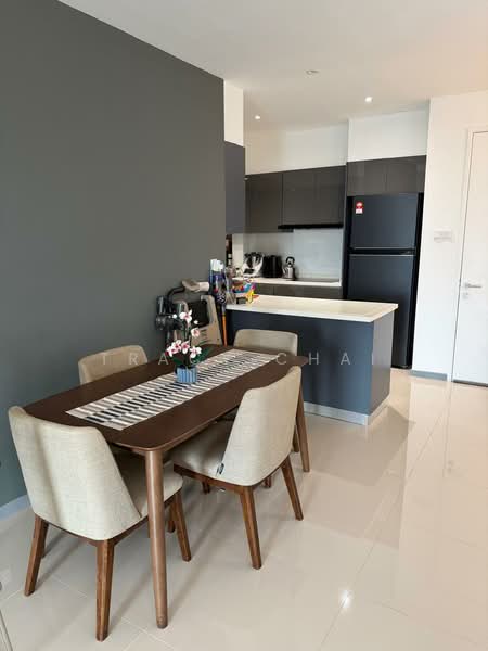 Servis Apartment untuk Dijual di United Point (Residensi Berpadu) - Tracy Chai - Dining Room - PropertyGuru.com.my