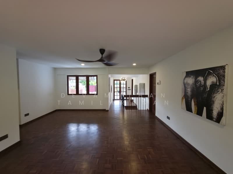 Rumah Banglo untuk Dijual di Seksyen 5 (Petaling Jaya) - Devamuthan Tamilarasan - Upstairs Living Room - PropertyGuru.com.my