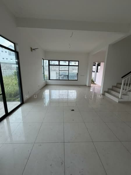 Rumah Teres untuk Dijual di Johor Bahru (Johor) - Hui Hui Lim - Living Room - PropertyGuru.com.my