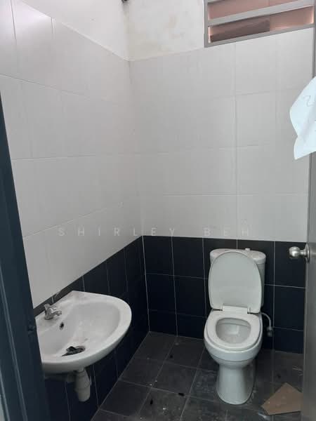 Shop for Rent in Simpang Ampat (Penang) - Shirley Beh - Bathroom - PropertyGuru.com.my