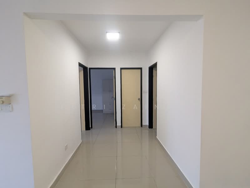 Service Residence for Sale at Sentrovue - Fitri Zainal - Corridor - PropertyGuru.com.my