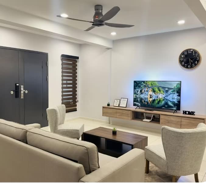 Rumah Teres 2-Tingkat untuk Dijual di Taman Taming Jaya (Balakong) - Shu Wai - Living Room - PropertyGuru.com.my