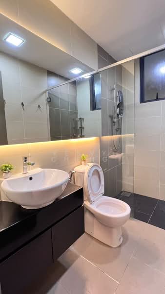 Service Residence for Sale at LakePark Residence @ KL North - Kenny Chong - Bathroom - PropertyGuru.com.my