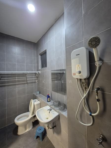 Apartment for Rent at Idaman Abadi - KK HEW - Bathroom - PropertyGuru.com.my