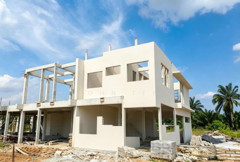 2-storey Terraced House for Sale in Kampung Lombong (Shah Alam) - John Tee - Exterior - PropertyGuru.com.my