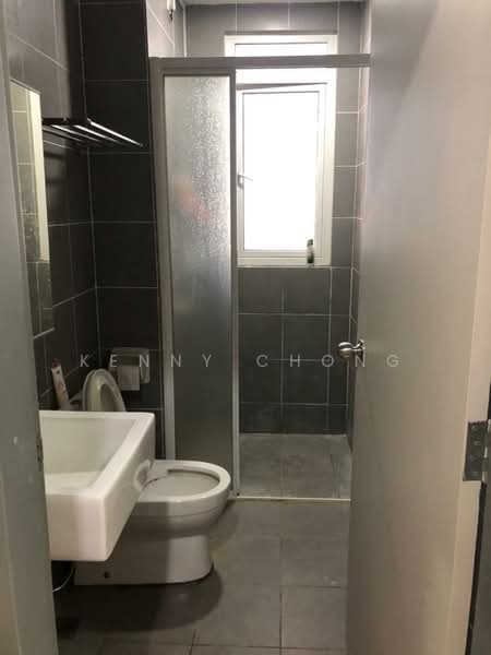 Servis Apartment untuk Dijual di V-Residensi 2 - Kenny Chong - Bathroom - PropertyGuru.com.my