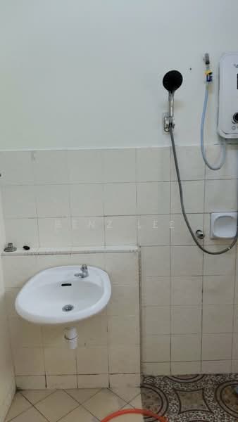 Pangsapuri untuk Disewa di Perdana Puri - Benz Lee - PropertyGuru.com.my