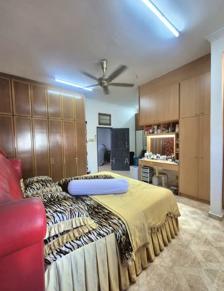 2-storey Terraced House for Sale in Bandar Tun Hussein Onn (Cheras) - Siti Haila - Bedroom - PropertyGuru.com.my