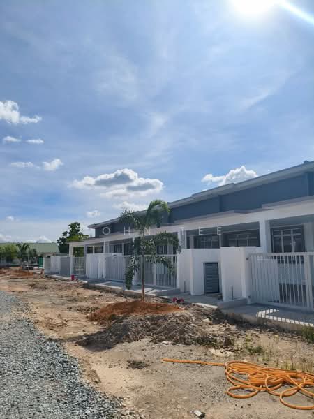 1-storey Terraced House for Sale in Taman Bentara (Kuala Selangor) - John Tee - Exterior - PropertyGuru.com.my