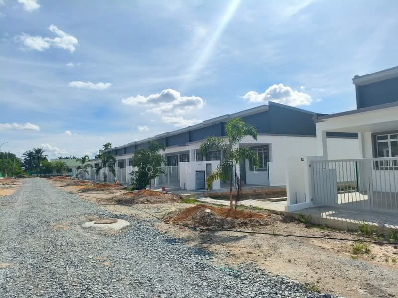 1-storey Terraced House for Sale in Taman Bentara (Kuala Selangor) - John Tee - Exterior - PropertyGuru.com.my
