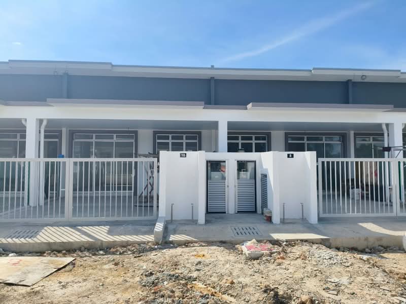 1-storey Terraced House for Sale in Taman Bentara (Kuala Selangor) - John Tee - Exterior - PropertyGuru.com.my