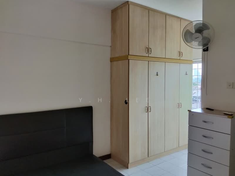 Kondominium untuk Disewa di Plaza Serdang Raya - Y.H. Lee - Bedroom - PropertyGuru.com.my