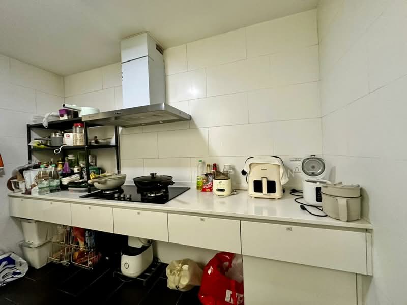 Service Residence for Rent at SqWhere Service Apartments - Lennon Poon - Kitchen - PropertyGuru.com.my