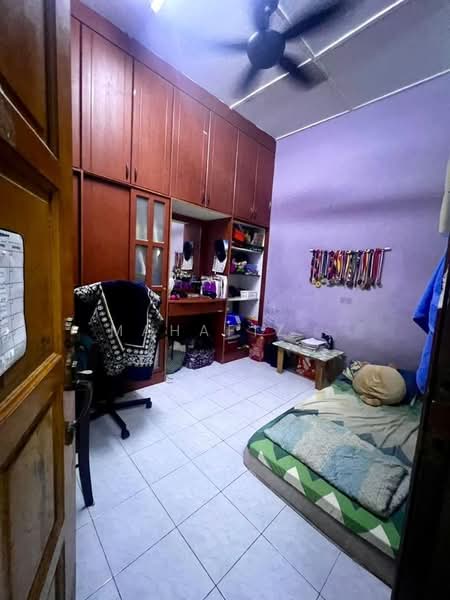 Rumah Teres untuk Dijual di Taman Sri Serdang (Seri Kembangan) - Mahafiz . - PropertyGuru.com.my