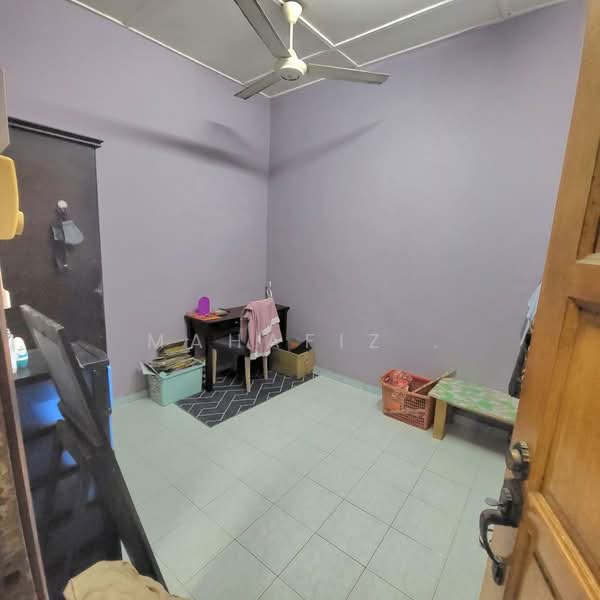 Rumah Teres untuk Dijual di Taman Sri Serdang (Seri Kembangan) - Mahafiz . - PropertyGuru.com.my