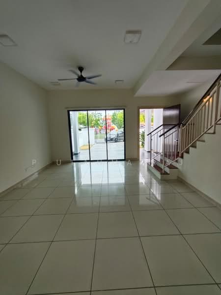 2-storey Terraced House for Sale in Alam Impian (Shah Alam) - P Utahma Raj - Living Room - PropertyGuru.com.my