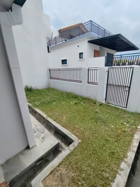 2-storey Terraced House for Sale in Alam Impian (Shah Alam) - P Utahma Raj - Exterior - PropertyGuru.com.my