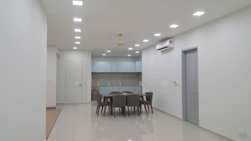 Kondominium untuk Dijual di X2 Residency - Kelly Kew - Kitchen - PropertyGuru.com.my