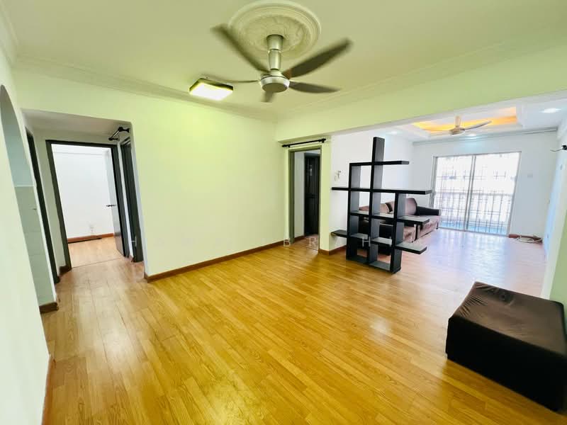 Pangsapuri untuk Dijual di Sri Lavender Apartment - Hawa Ibrahim - Living Room - PropertyGuru.com.my
