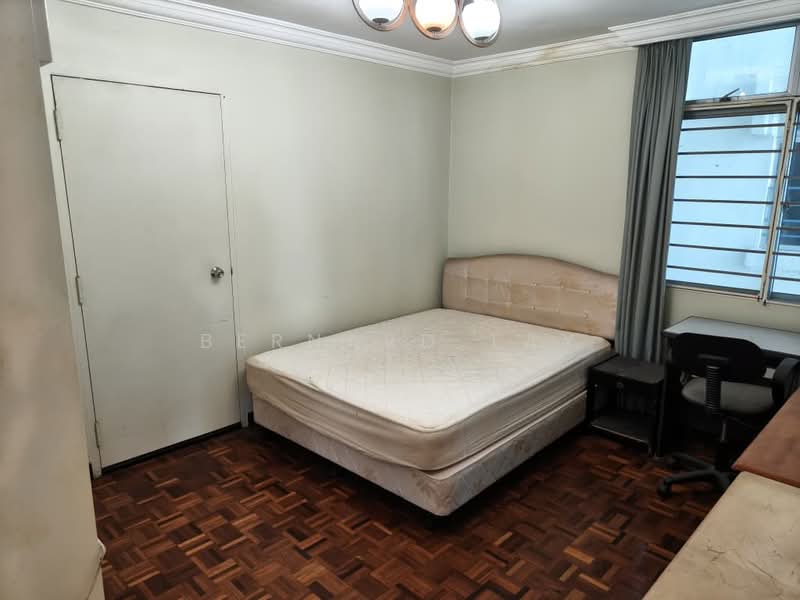 Kondominium untuk Dijual di Bayu Angkasa - Bernard Tay - Bedroom - PropertyGuru.com.my