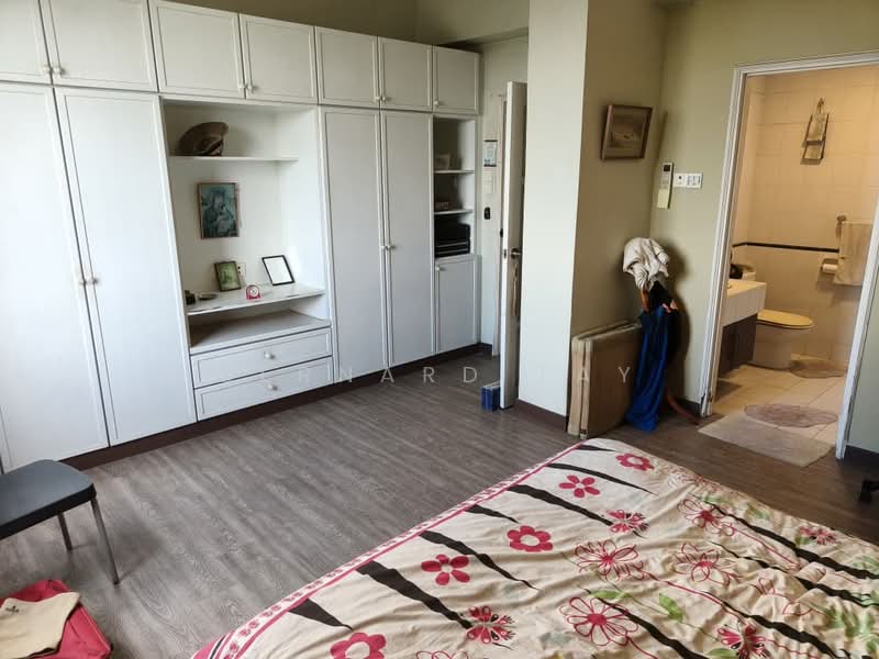 Kondominium untuk Dijual di Bayu Angkasa - Bernard Tay - Bedroom - PropertyGuru.com.my
