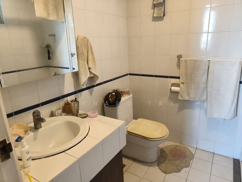 Kondominium untuk Dijual di Bayu Angkasa - Bernard Tay - Bathroom - PropertyGuru.com.my