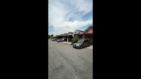 1-storey Terraced House for Sale in Bandar Putra (Kulai) - Fu Heng Chong - PropertyGuru.com.my