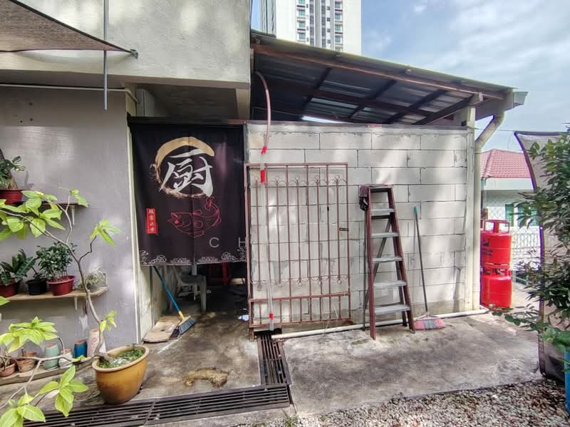 Semi-Detached House for Rent in Jalan Klang Lama (Old Klang Road) (Kuala Lumpur) - Chan . - Exterior - PropertyGuru.com.my