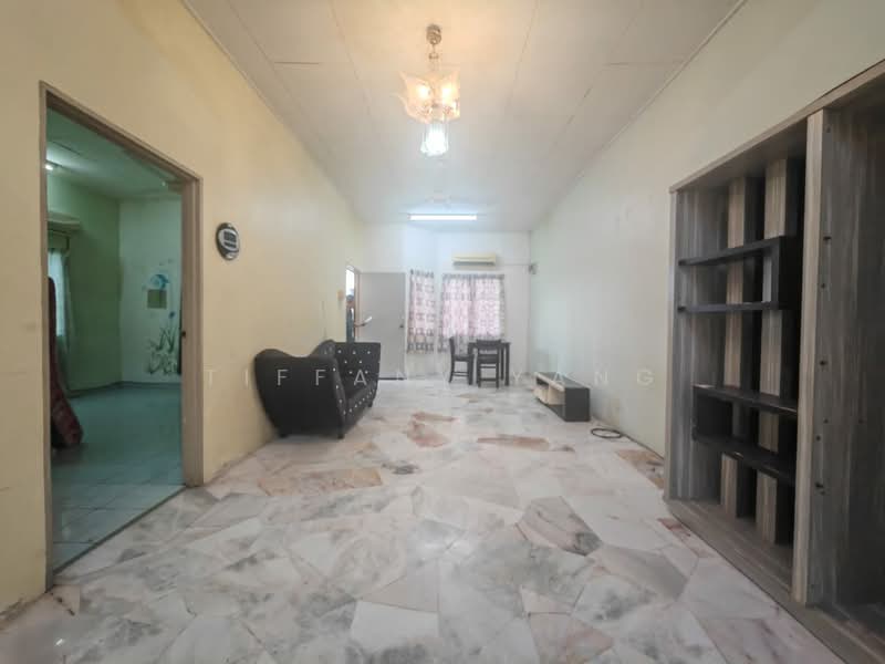 Rumah Berkembar untuk Dijual di Taman Bukit Bujang (Kuala Kubu Bharu) - Tiffany Yang - Living Hall - PropertyGuru.com.my