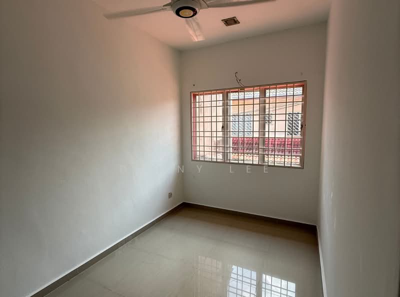 Rumah Teres 2 Tingkat untuk Dijual di Bandar Putra Permai (Seri Kembangan) - Danny Lee - Interior - PropertyGuru.com.my